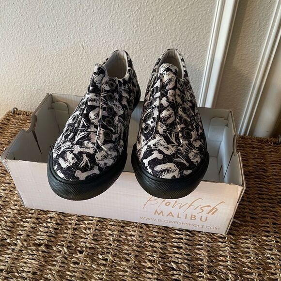 Blowfish Malibu Kids Dinosaur Bones Black and White Loafers New Size 2 - Picture 11 of 15